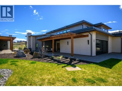 21-105 Predator Ridge Dr, Vernon, BC, V1H0A5 | Card Image