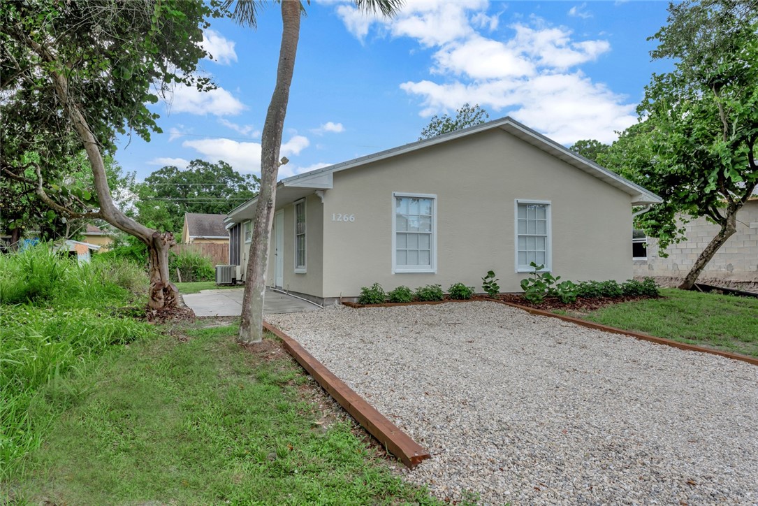 15th Ave, Vero Beach, FL 32962