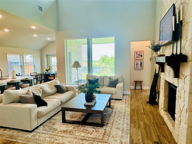 1227 Glasbury Glen Way, House other with 4 bedrooms, 4 bathrooms and null parking in Forney TX | Image 4