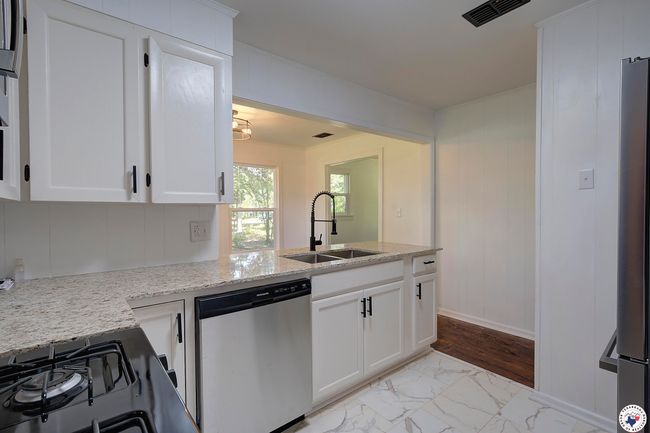 4201 Pine St, House other with 3 bedrooms, 1 bathrooms and null parking in Texarkana TX | Image 14