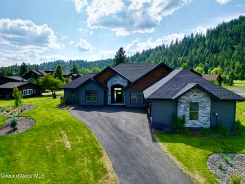 86 Marie Victoria Ct, Sandpoint, ID, 83864-8326 | Card Image