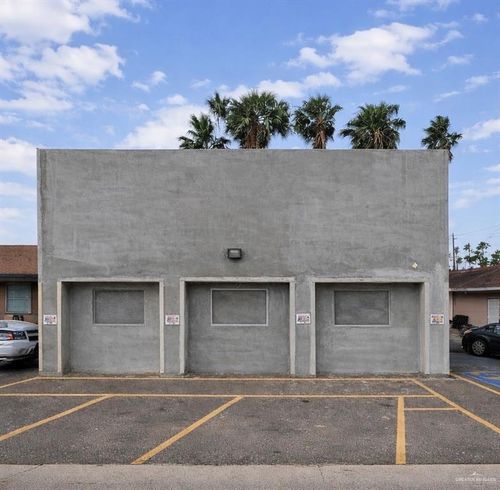 a-110 N 16th St, McAllen, TX, 78501-4733 | Card Image