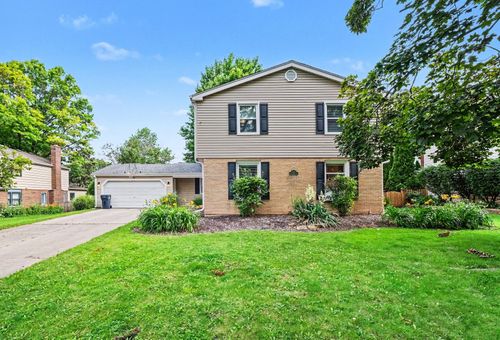 509 Ticonderoga Ln, Naperville, IL, 60563-1330 | Card Image