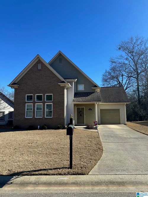 8199 Becker Ln, LEEDS, AL, 35094-3621 | Card Image