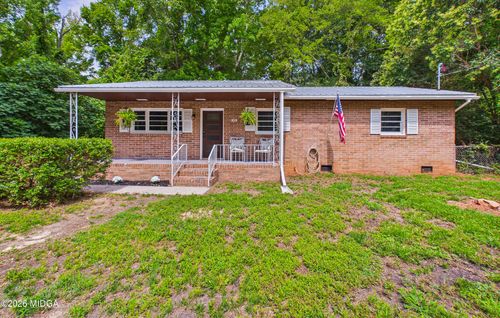 910 Perry Dr, Macon, GA, 31217-4635 | Card Image