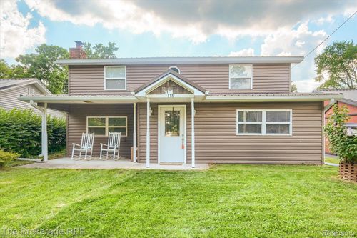 166 Indian Trl, Columbiaville, MI, 48421-9725 | Card Image