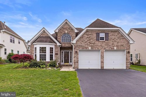 61 Honeysuckle Dr, Manahawkin, NJ, 08050-5430 | Card Image