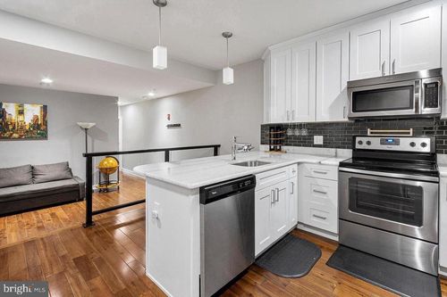 apt-2-1323 N 7th St, PHILADELPHIA, PA, 19122-4139 | Card Image