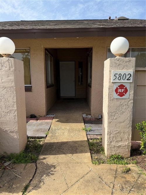 25-5802 Red Dahlia Ct, Orlando, FL, 32807-3275 | Card Image