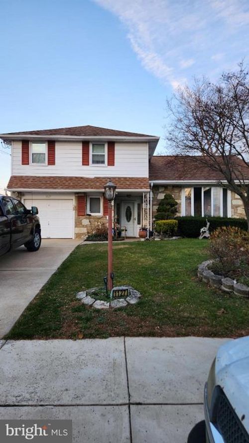 1127 Hower Ln, PHILADELPHIA, PA, 19115-4836 | Card Image