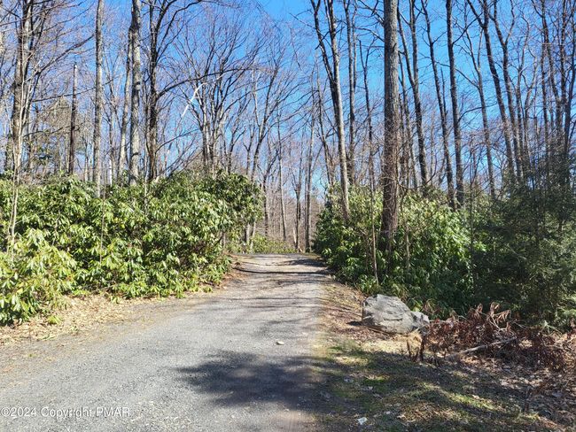 View from driveway to Gravel Road | Image 28