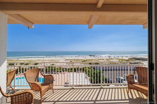 apt-4r-830 Shore Rd, Long Beach, NY, 11561-5404 | Card Image