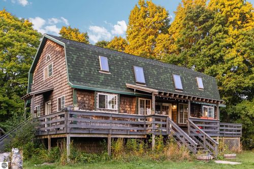 27996 Barneys Lake Rd N, Beaver Island, MI, 49782-9705 | Card Image