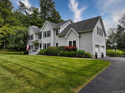 6 Royal Vista Dr, Goshen, NY, 10924-6452 | Card Image