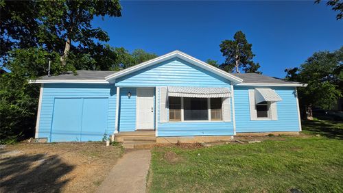 1111 Avenue A, Denton, TX, 76201-7003 | Card Image