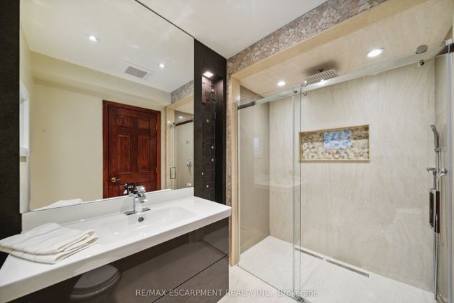 1569 Glenburnie Rd, House other with 7 bedrooms, 7 bathrooms and 10 parking in Mississauga ON | Image 31