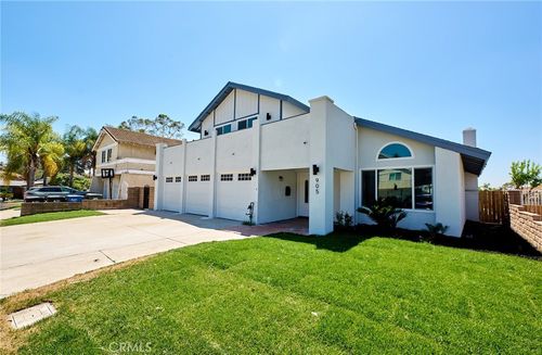 905 Brighton Way, Montebello, CA, 90640-1810 | Card Image