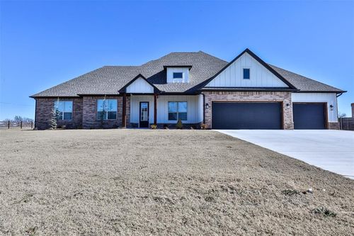 117 Bree Way, Goldsby, OK, 73093-4568 | Card Image