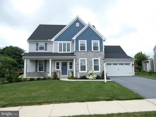 1012 Whitfield Dr, LANCASTER, PA, 17601-4841 | Card Image