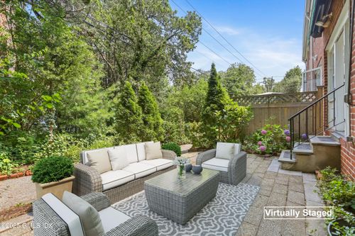 114-114 Putnam Park, Greenwich, CT, 06830-5777 | Card Image