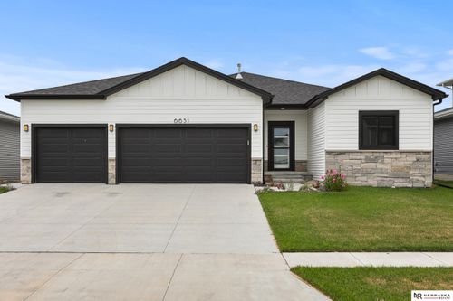 6651 Verano Dr, Lincoln, NE, 68523-4503 | Card Image