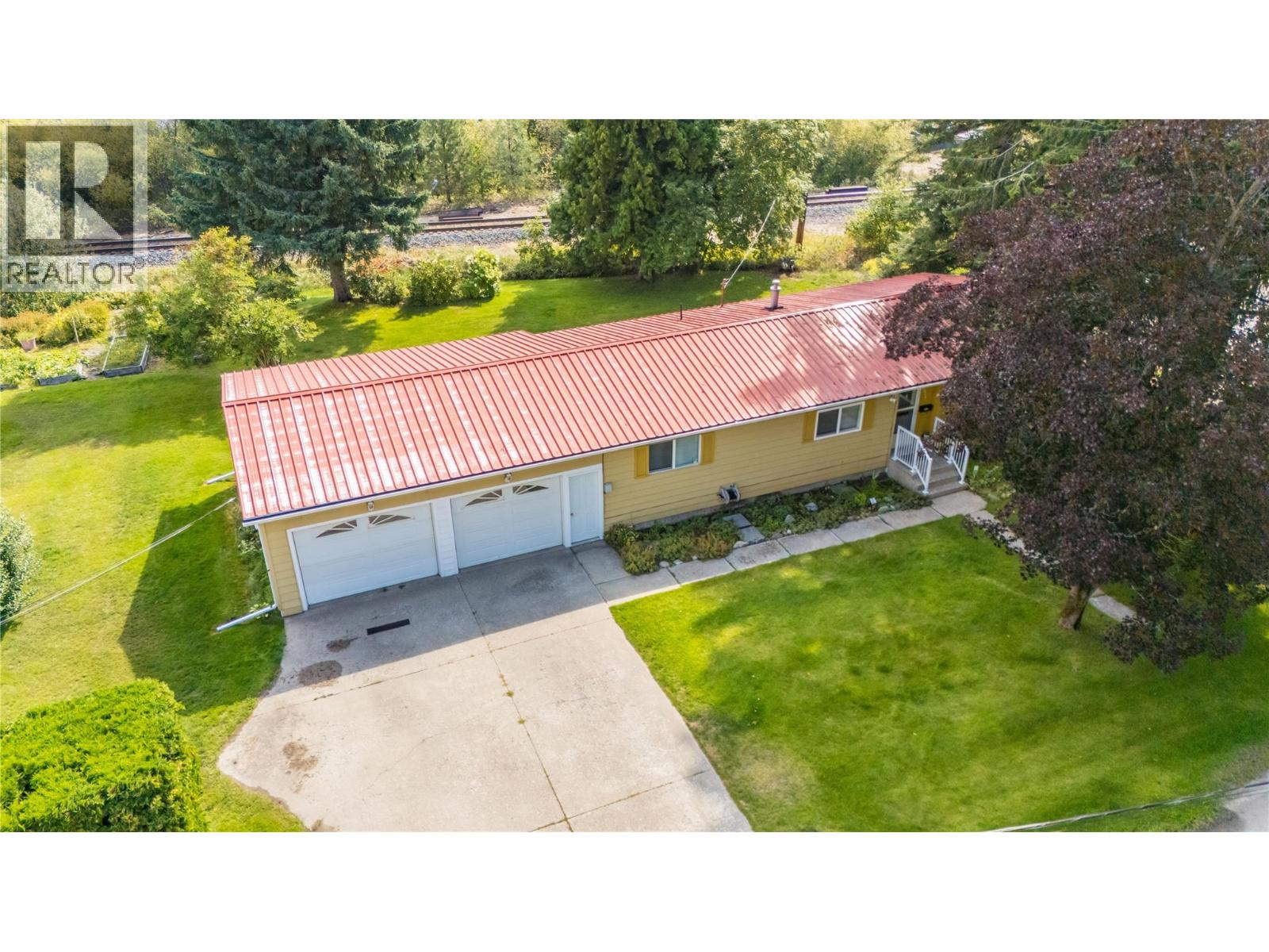 Residential in Castlegar 5