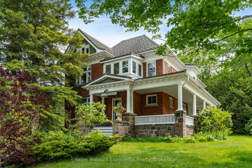 {{alt}} | Card Image