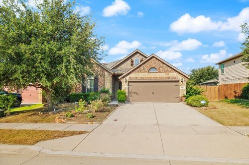 9921 Chrysalis Dr, Fort Worth, TX, 76131-4294 | Card Image