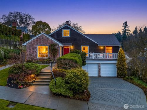 4812 Ne 42nd St, Seattle, WA, 98105-5114 | Card Image