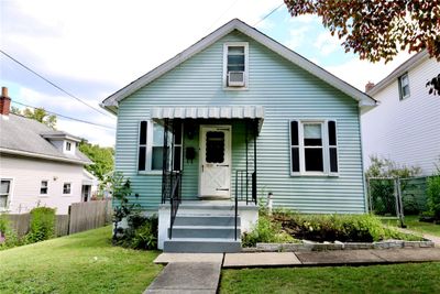 1029 School St, House other with 3 bedrooms, 2 bathrooms and 2 parking in Coraopolis PA | Image 1