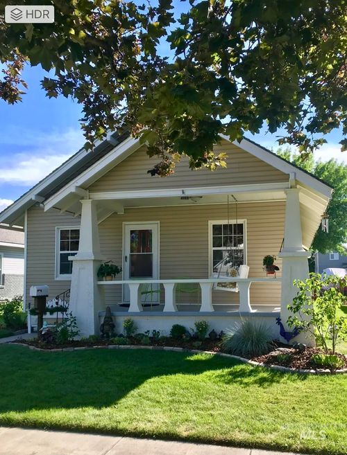 225 8th Ave N, Buhl, ID, 83316-1209 | Card Image
