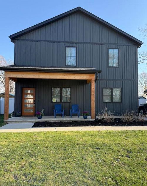 318 Edgell St, South Haven, MI, 49090-1716 | Card Image