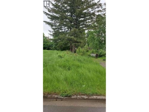 2224 Tamarack St, Prince George, BC, V2L2T7 | Card Image