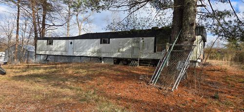 604 Knepp Cir, Jamestown, TN, 38556-3011 | Card Image