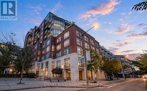 ph01e-500 Queens Quay W, Toronto, ON, M5V3K8 | Card Image