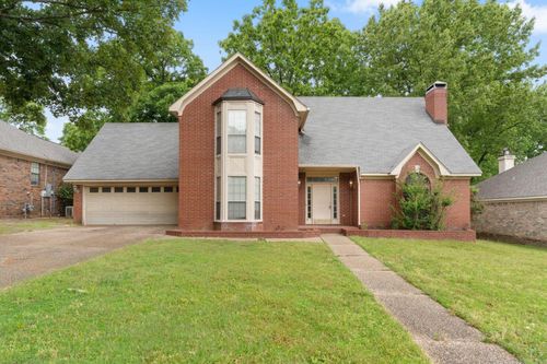 16 Blue Mountain Dr, Maumelle, AR, 72113-6397 | Card Image
