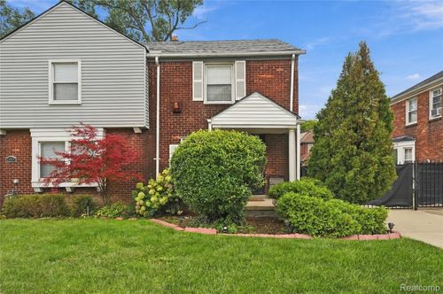 2075 Ewald Cir, Detroit, MI, 48238-2723 | Card Image