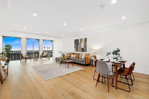 2h-1001 Genter St, La Jolla, CA, 92037-5500 | Card Image
