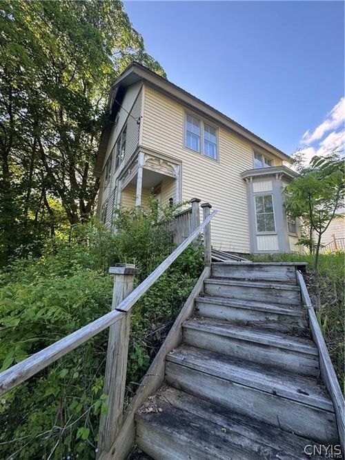 62 Salisbury St, Little Falls, NY, 13365-1525 | Card Image