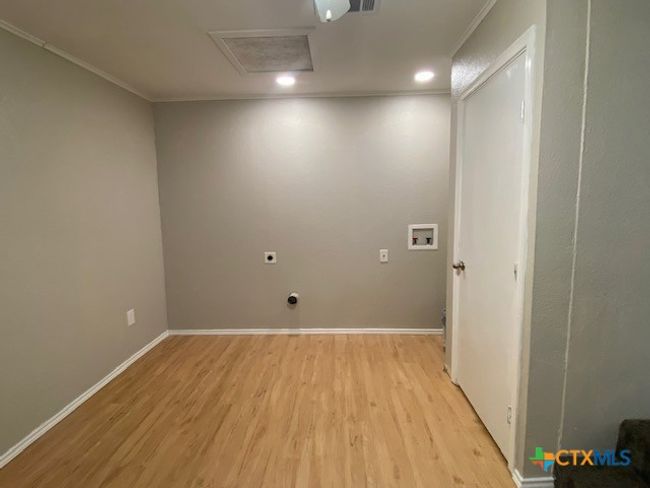 720 S Laurel Ave, House other with 2 bedrooms, 1 bathrooms and null parking in Luling TX | Image 13
