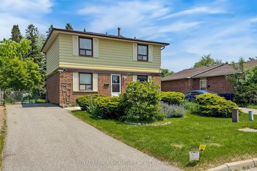 35 Crittenden Sq, Scarborough, ON, M1B1V2 | Card Image