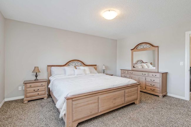 168 Cougar Ridge Manor Sw, Home with 4 bedrooms, 3 bathrooms and 4 parking in Calgary AB | Image 21