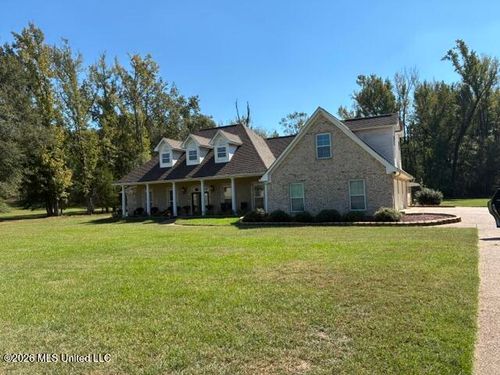 245 Pearlie Owens, Jackson, MS, 39212 | Card Image
