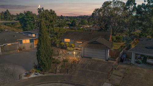 266 Highlands Ct, San Pablo, CA, 94806-1025 | Card Image