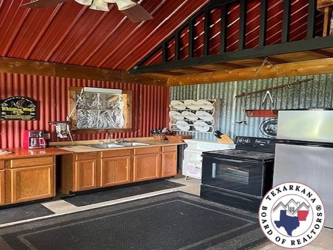 327 Crudip Ln, Home with 2 bedrooms, 2 bathrooms and null parking in Texarkana TX | Image 19