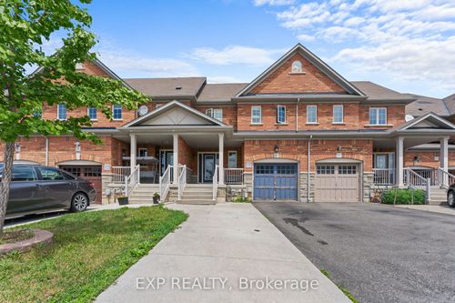 13 Burnstown Cir, Brampton, ON, L6P3M1 | Card Image