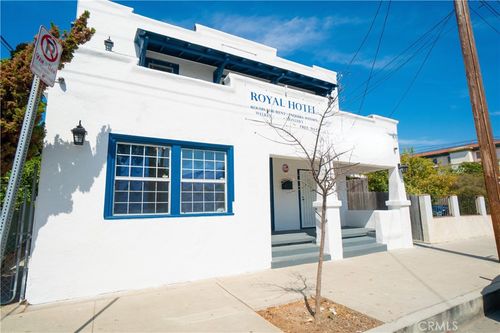 238 W 10th St, San Pedro, CA, 90731-3704 | Card Image