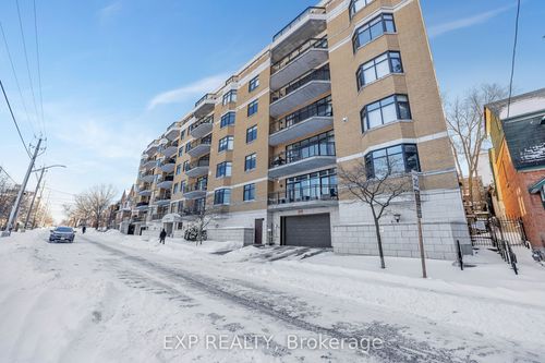 209-260 Besserer St, Ottawa, ON, K1N1J3 | Card Image