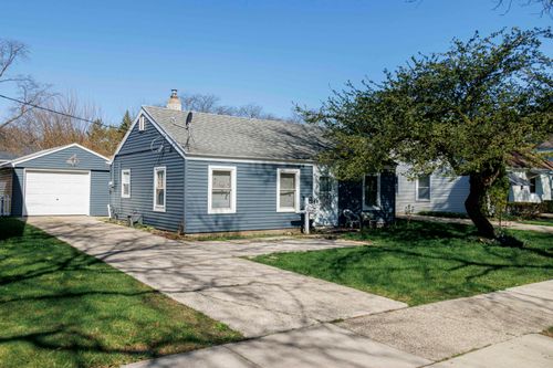 1409 Fuller Ave Ne, Grand Rapids, MI, 49505-5304 | Card Image