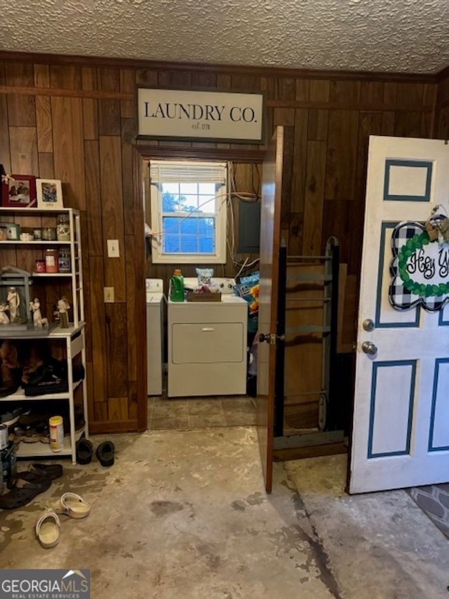 105 Laurel Dr, House other with 2 bedrooms, 1 bathrooms and 2 parking in cochran GA | Image 18